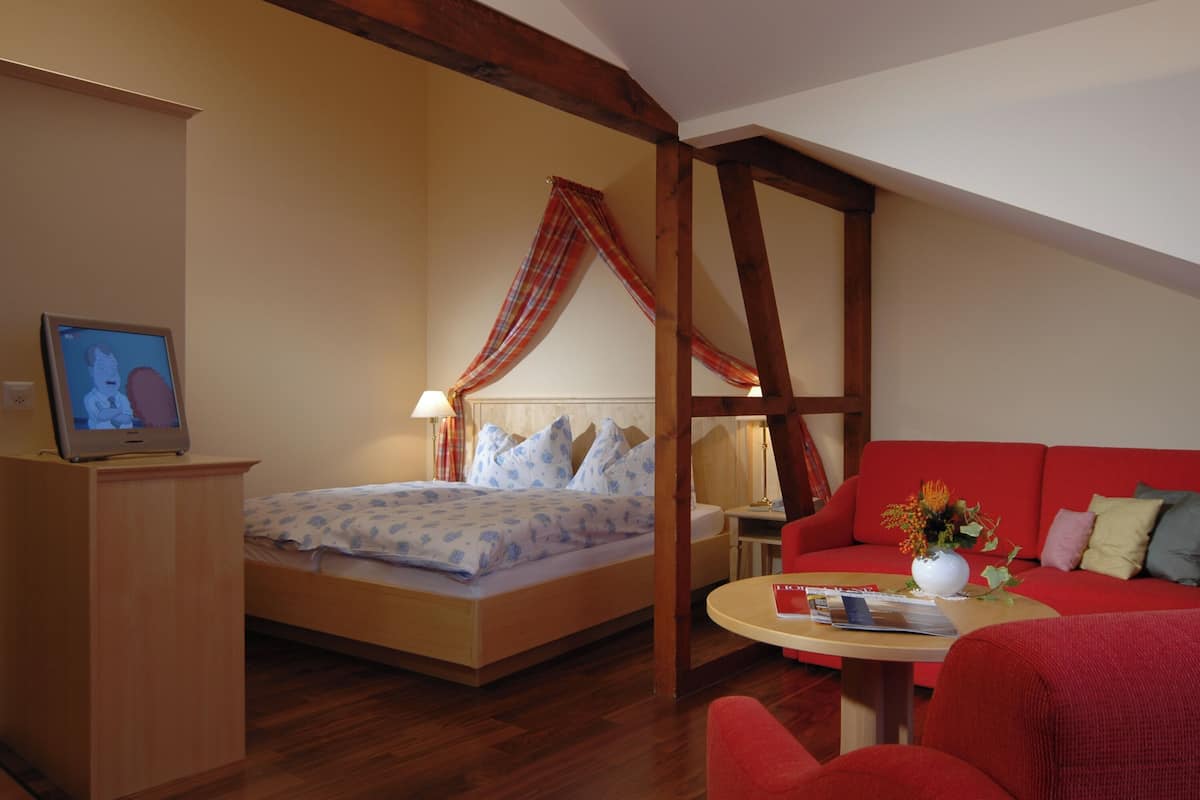 Wellness Room with private steam bath
