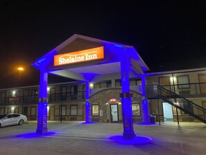 Front of property - Shelaine Inn (Jeffersonville)