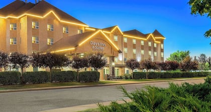 Days Inn & Suites by Wyndham West Edmonton