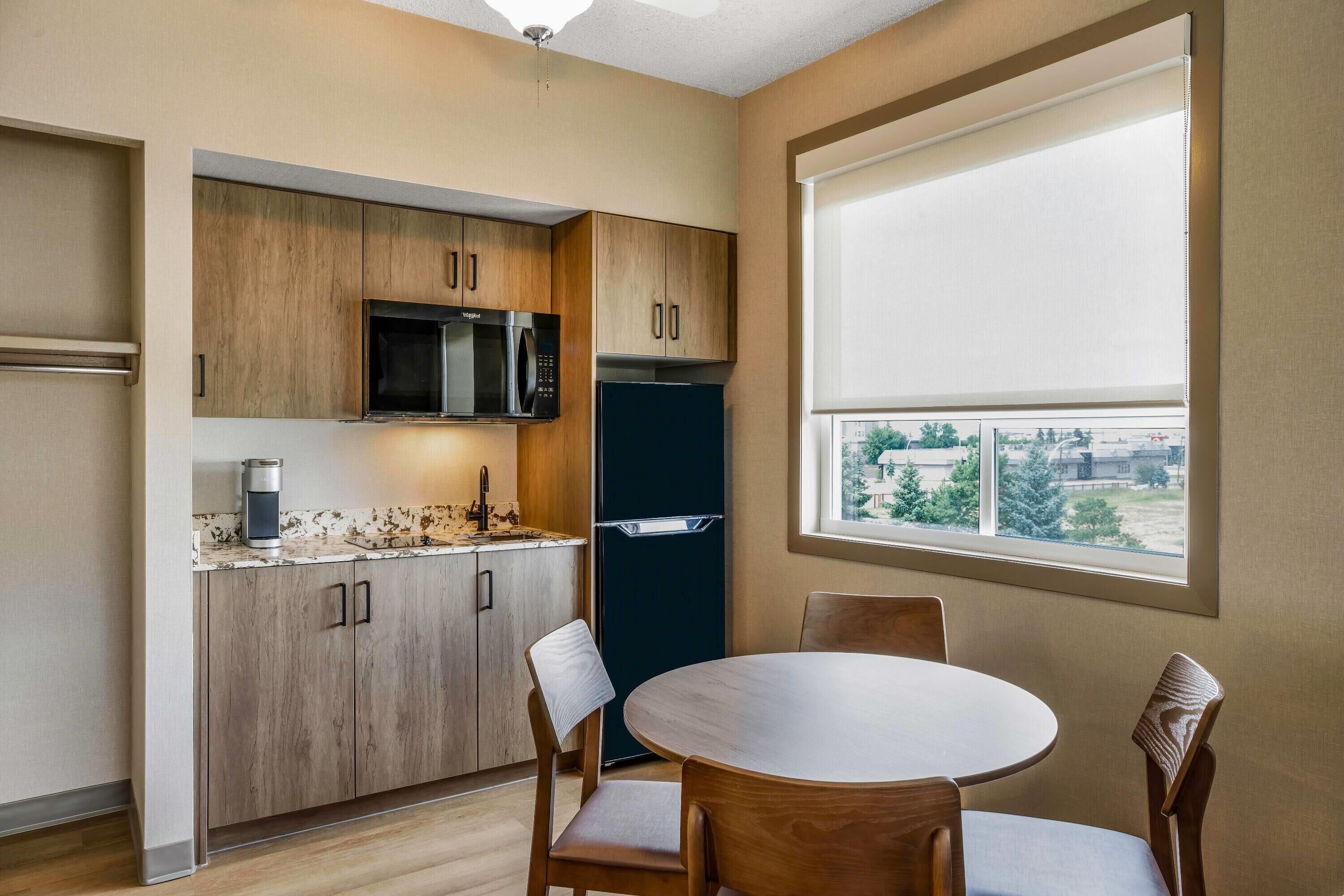 Photo - Days Inn & Suites by Wyndham West Edmonton