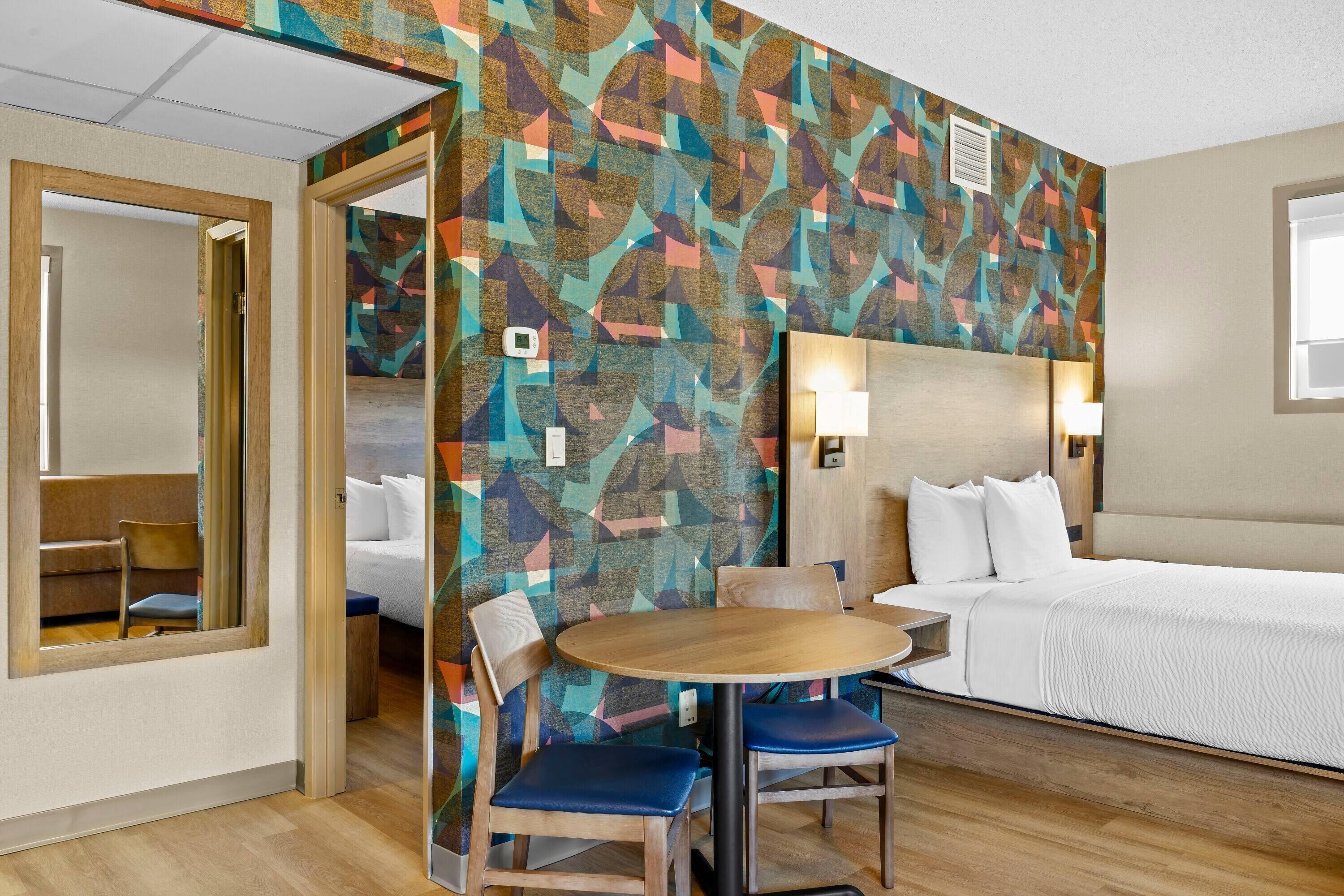 Photo - Days Inn & Suites by Wyndham West Edmonton