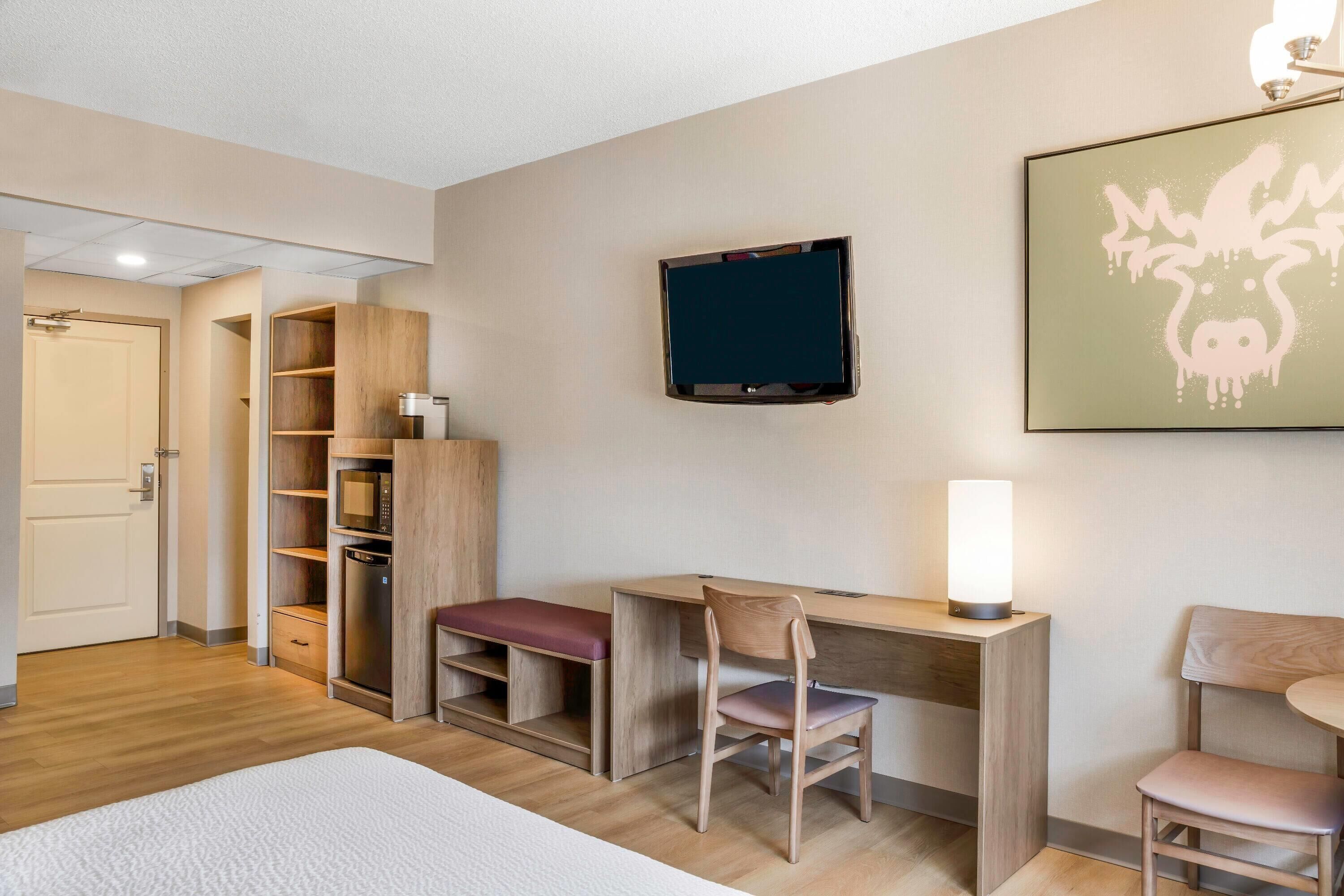 Photo - Days Inn & Suites by Wyndham West Edmonton