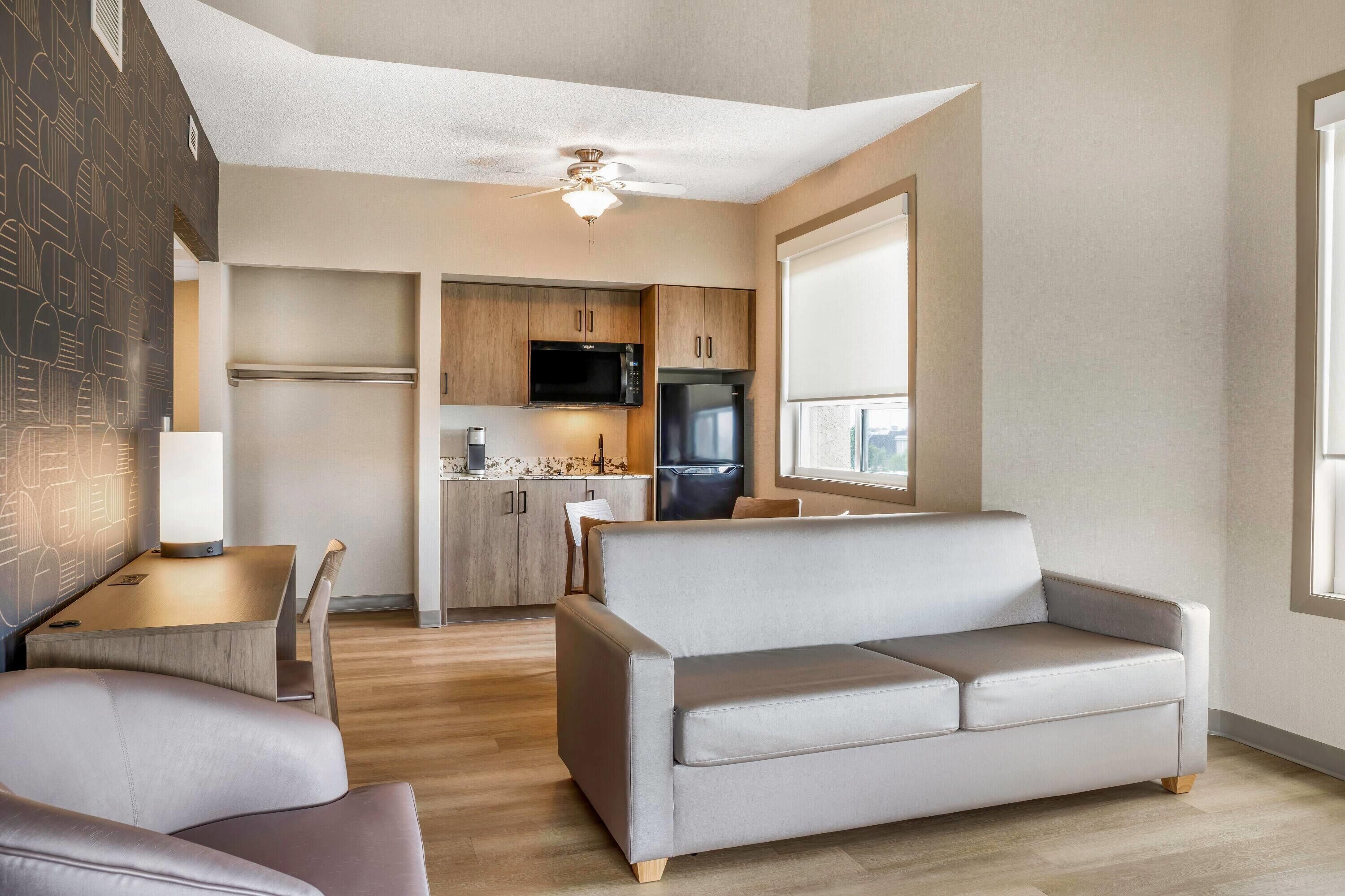 Photo - Days Inn & Suites by Wyndham West Edmonton