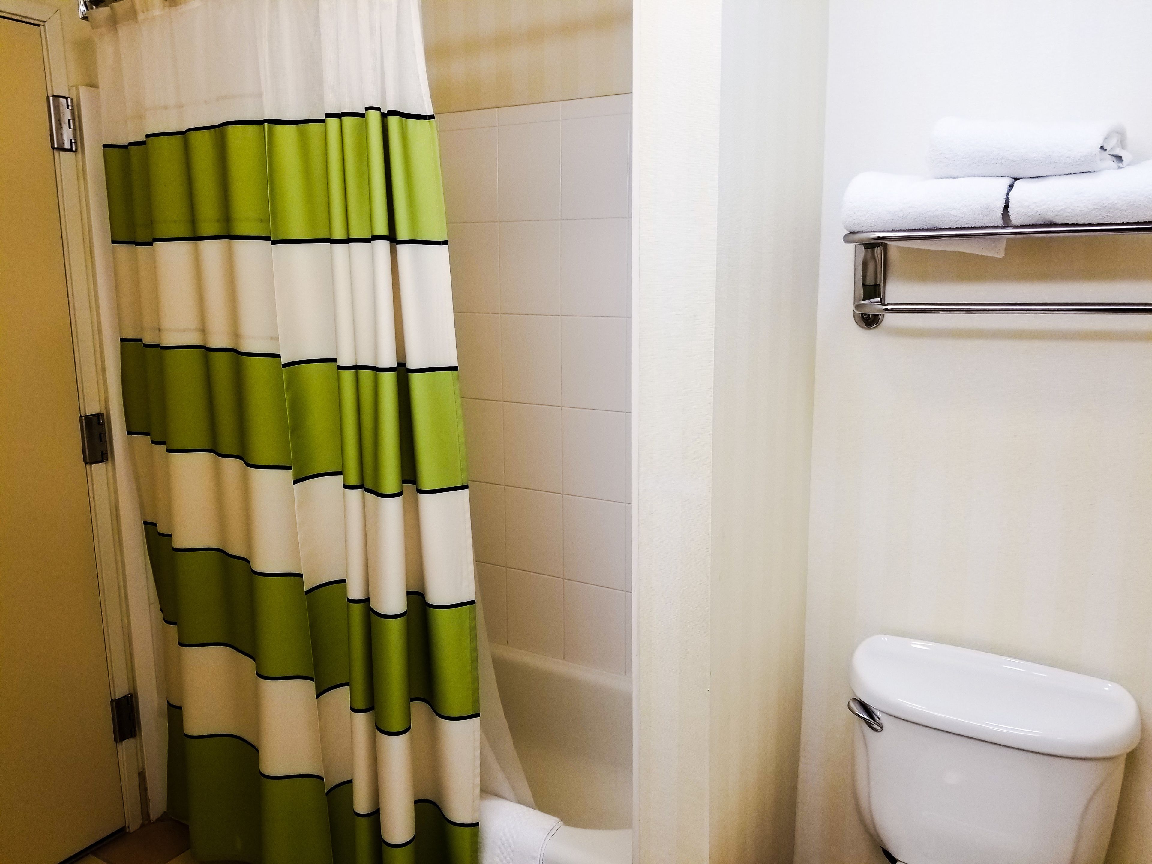 combined shower/bathtub, free toiletries, hair dryer, towels