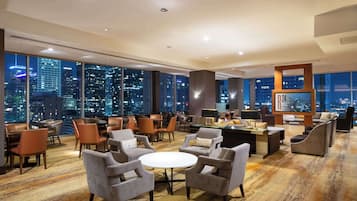 2 Bars/Lounges, Bar auf der Dachterrasse