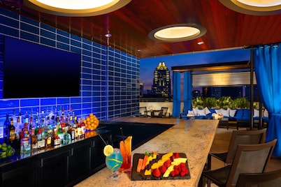 Hilton Austin