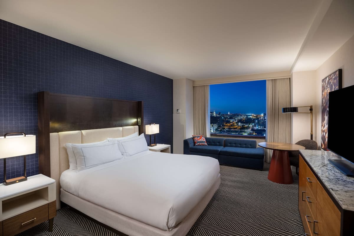 1 bedroom, premium bedding, pillow-top beds, in-room safe