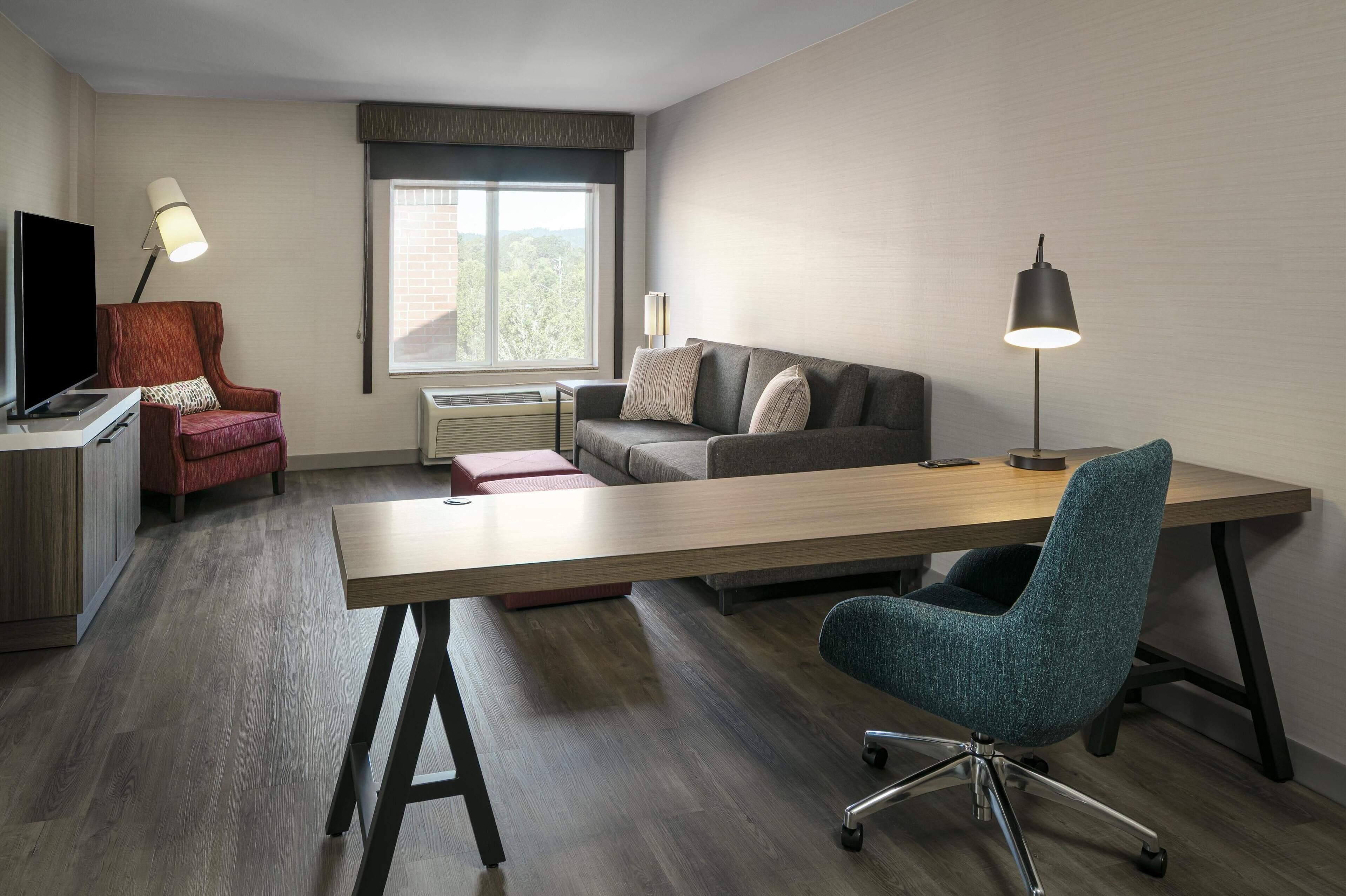 room | 1 bedroom, hypo-allergenic bedding, minibar, in-room safe