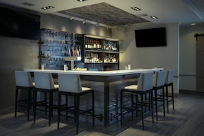 Bar (en la propiedad)