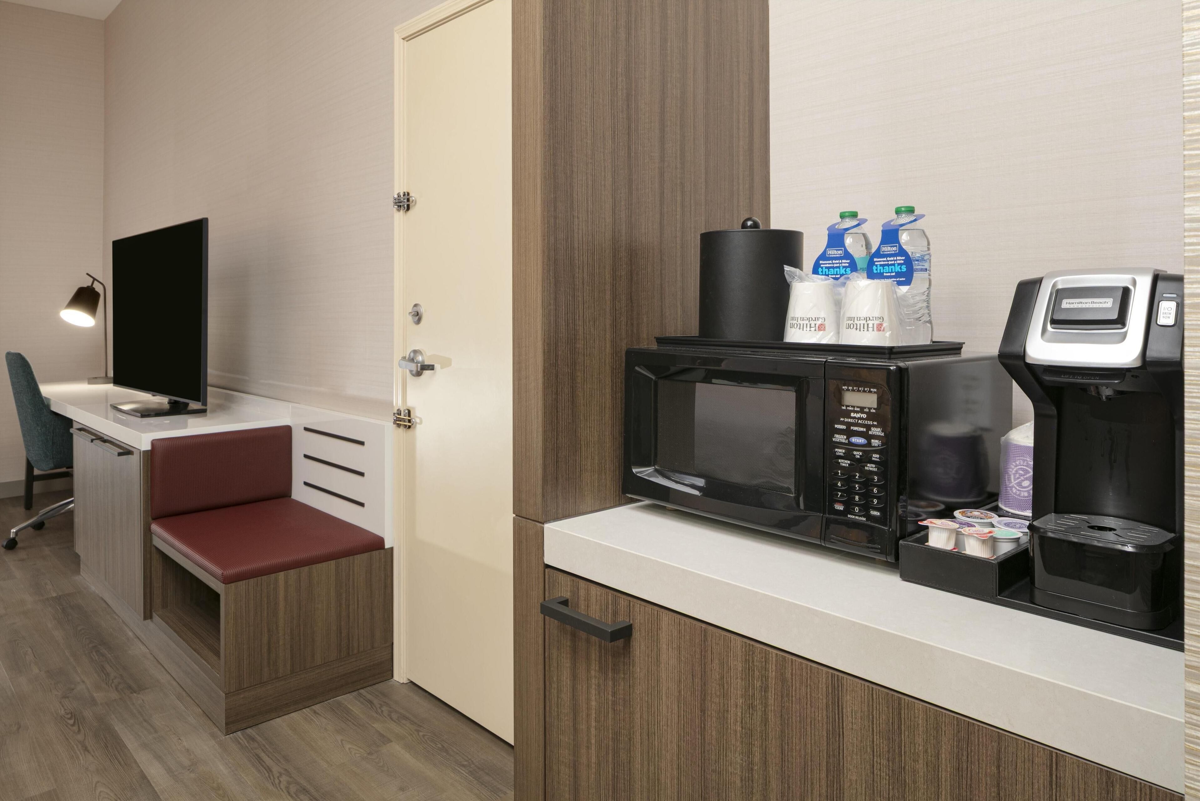 1 bedroom, hypo-allergenic bedding, minibar, in-room safe