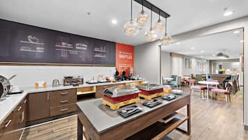 Free daily continental breakfast