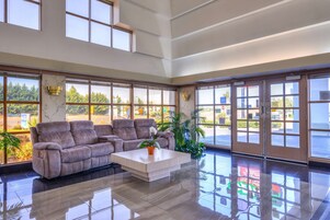 Sala de estar en el lobby
