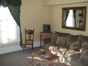 Suite, Private Bathroom (Courtyard) | Iron/ironing board, free WiFi, alarm clocks