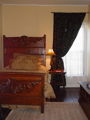 Room, Private Bathroom (Dell'Orto) | Iron/ironing board, free WiFi, alarm clocks