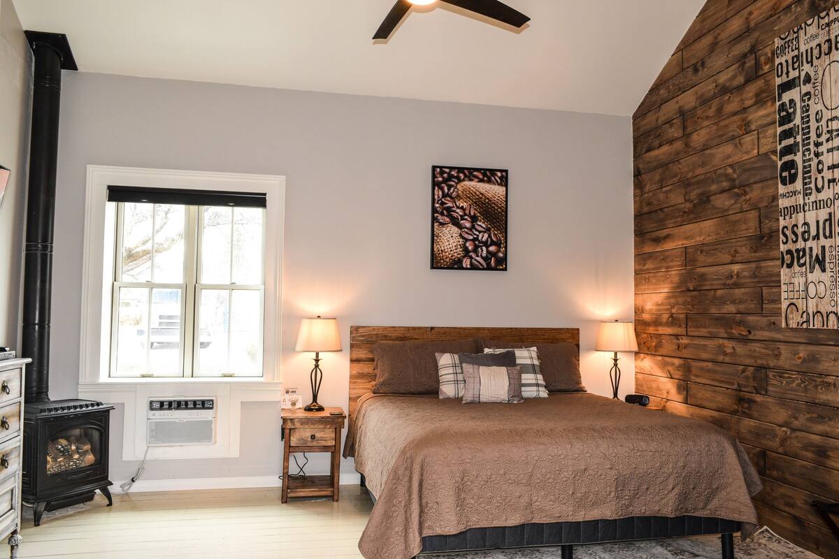 Suite 12 Coffee Cottage | 高档床上用品、免费 WiFi、特色装修、特色家居