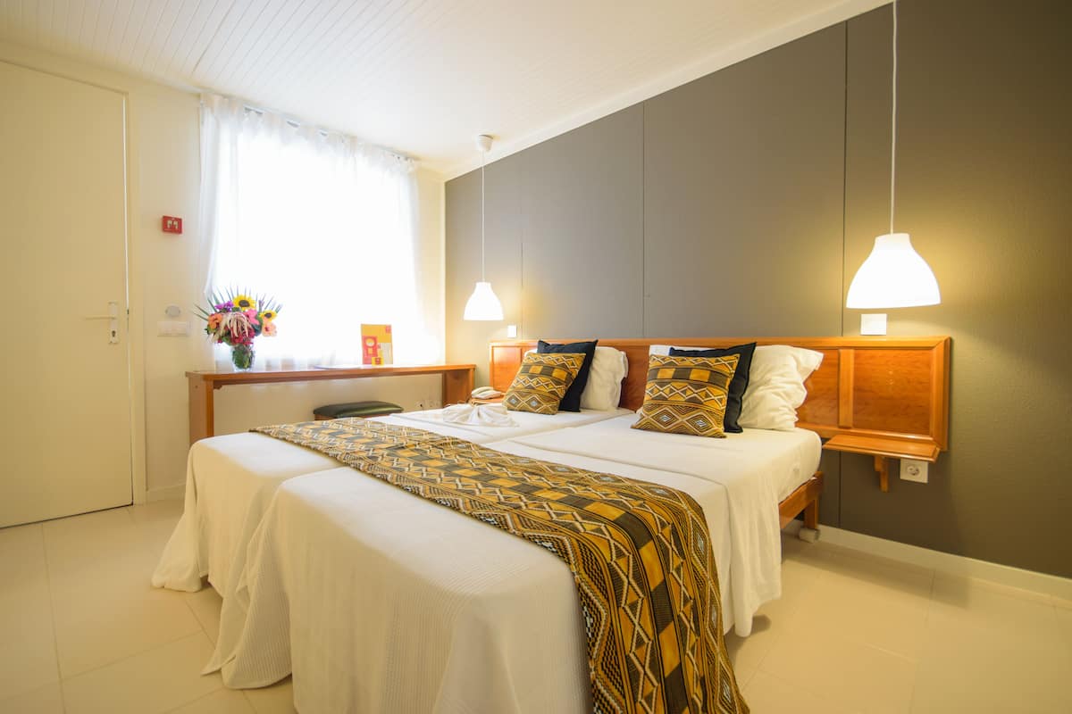 1 Schlafzimmer, Minibar, Zimmersafe, Schreibtisch