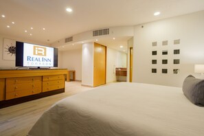 Master Suite King | Literie de qualité supérieure, coffres-forts dans les chambres, bureau