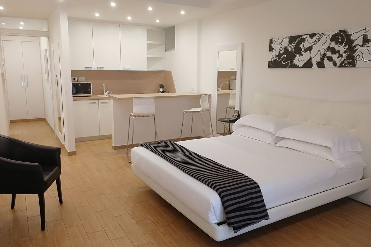 Studio (Parking Included)