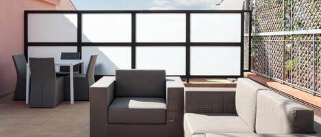 Executive Apartment | Terrace/patio