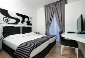 Superior Apartment | In-room safe, individually decorated, individually furnished, desk