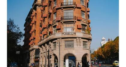 Magnificent International Hotel