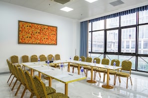 Khu phòng họp