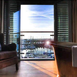 Luxury-Doppelzimmer, Blick auf den Jachthafen (Copper Bath) | Komfortbadewanne
