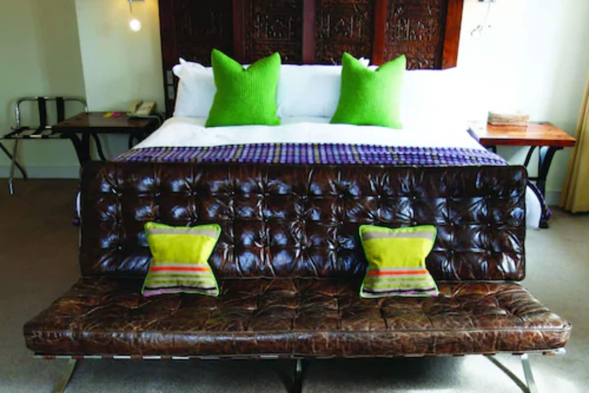 standard twin room | desk, cots/infant beds, free wifi, bed sheets