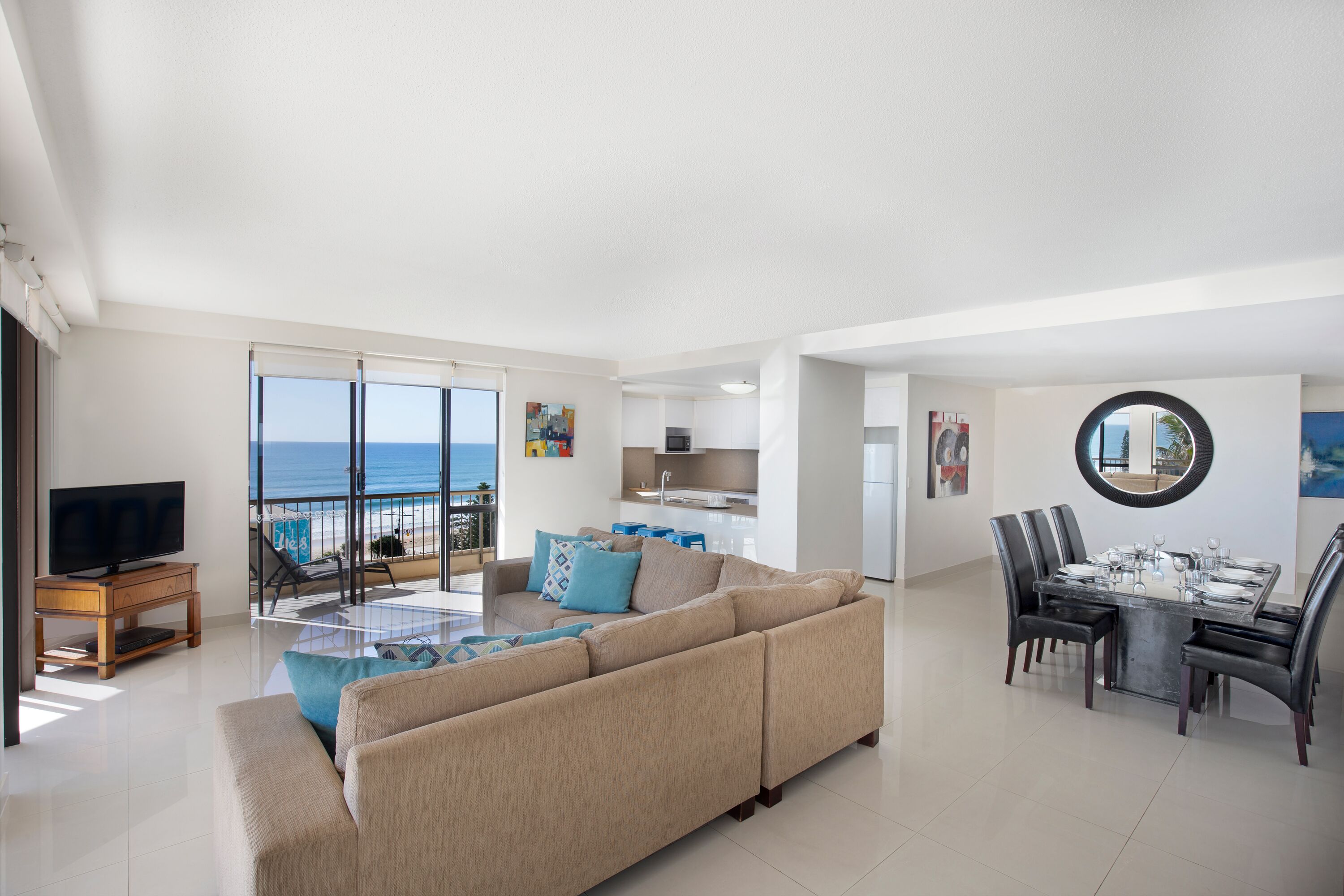 Paradise Centre Apartments — image 16