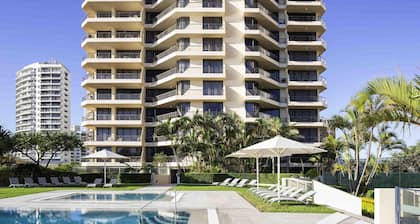 Paradise Centre Apartments