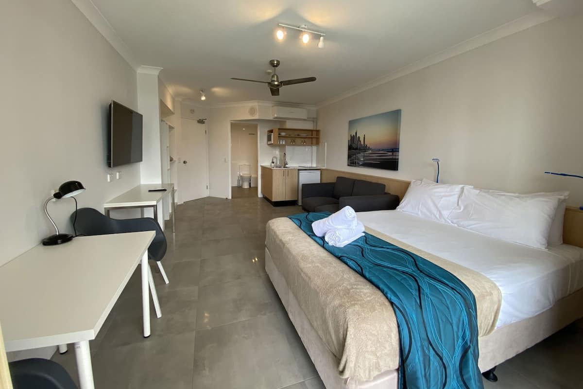 Individually decorated, individually furnished, iron/ironing board, WiFi