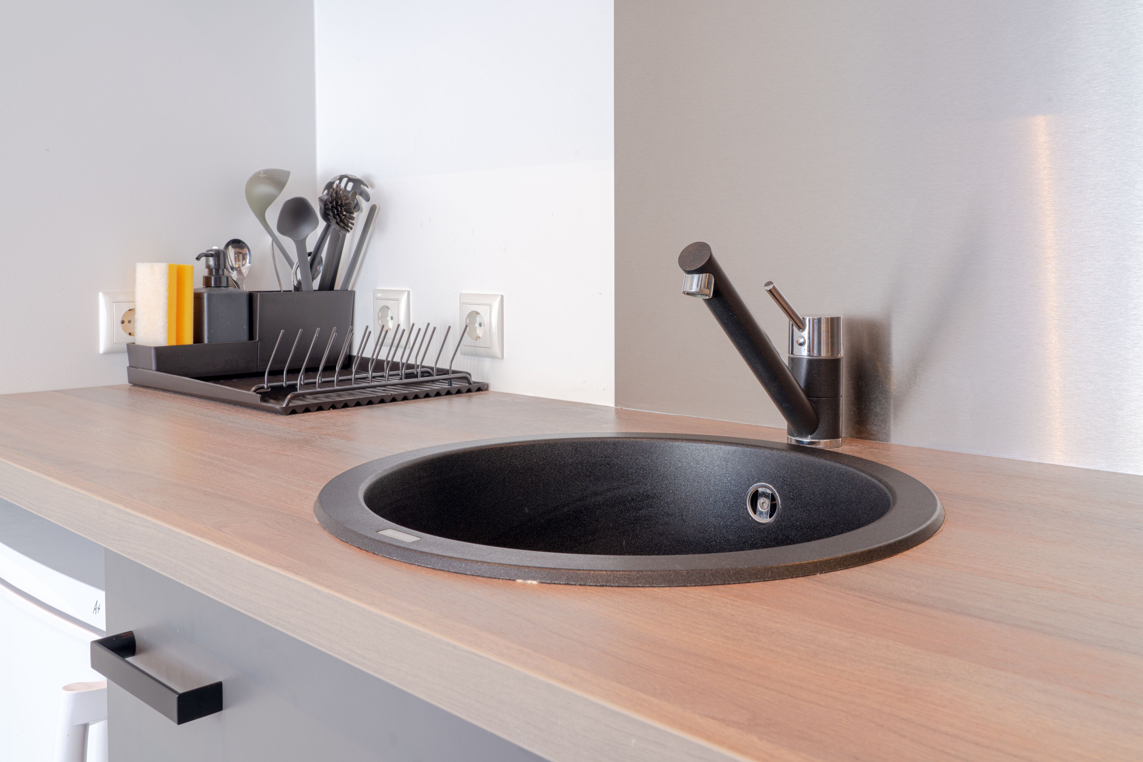 triple room | private kitchen | fridge, microwave