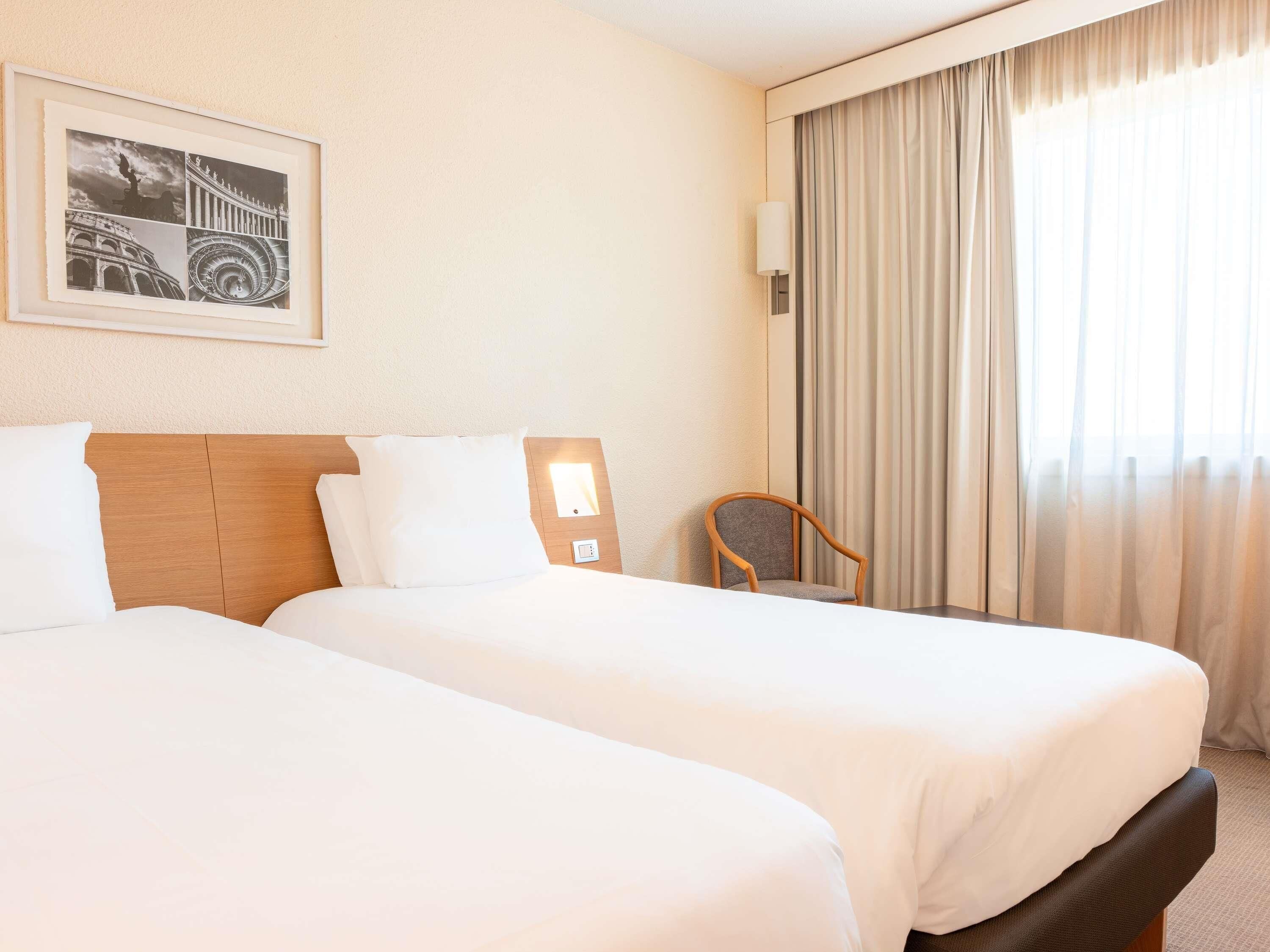 Superior Twin Room, 2 Twin Beds | Premium bedding, minibar, in-room safe, desk
