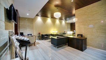 Sala de estar en el lobby