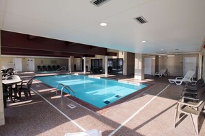 Una piscina cubierta