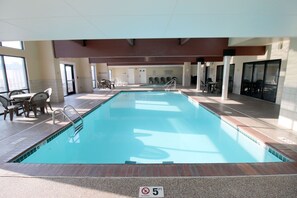 Piscine intérieure