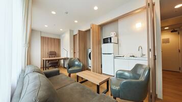 Executive Room, Non Smoking | Private kitchen | Fridge