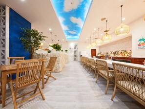 5 restaurants, breakfast served - Rembrandt Hotel Atsugi (Atsugi)