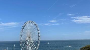 1 chambre, literie de qualité supérieure, rideaux occultants