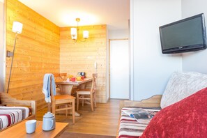Studio 4 personnes - 1 coin nuit | Bügeleisen/Bügelbrett, Babybetten, kostenloses WLAN, Bettwäsche