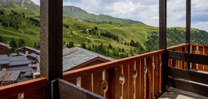 Appartement 6 personnes - 1 chambre + 1 coin nuit | Vue sur les montagnes