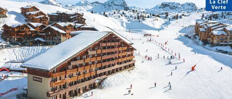 Facciata della struttura