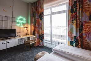 ダブルルーム | 客室の設備とサービス