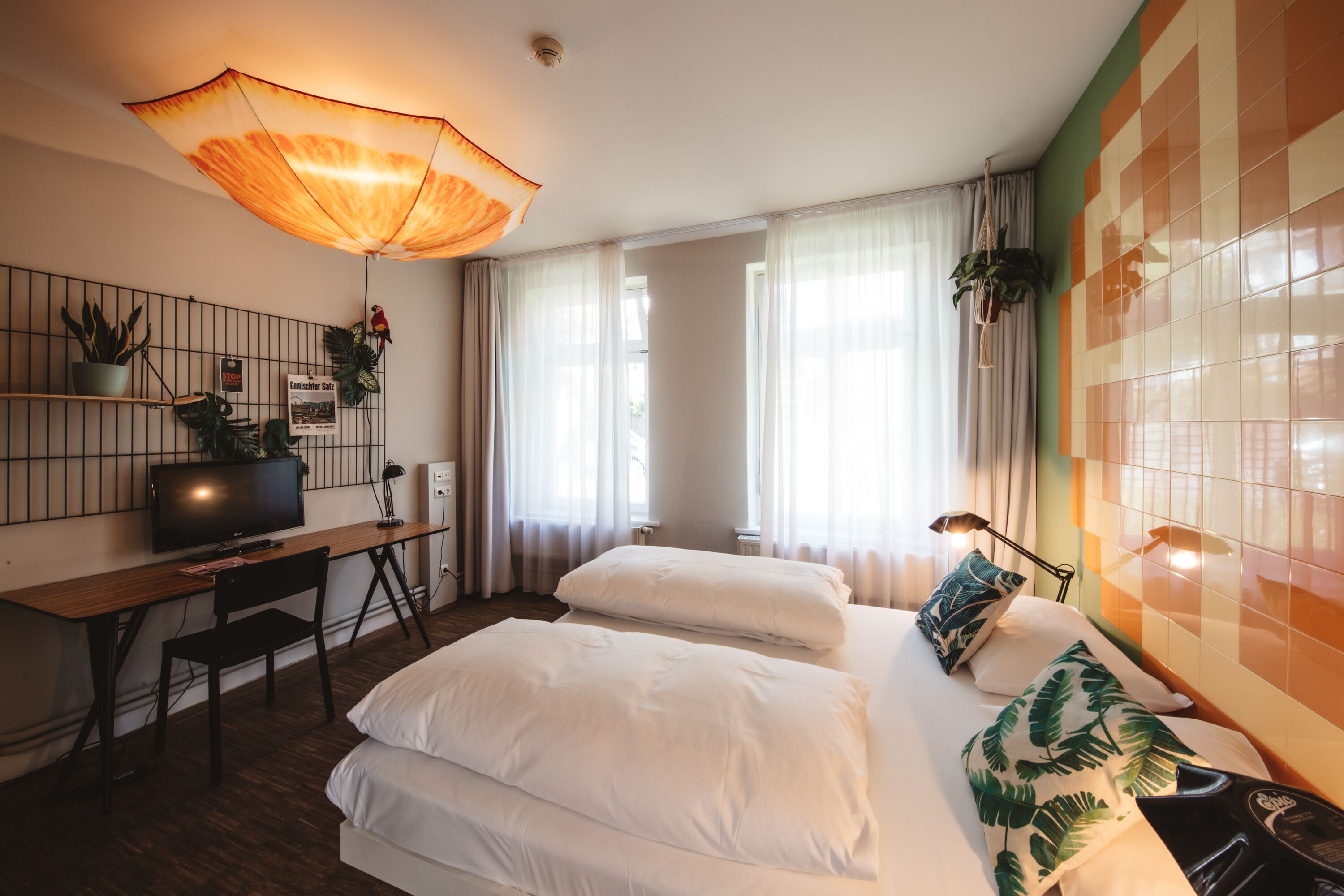 double room m in guesthouse | 1 bedroom, hypo-allergenic bedding, individually decorated