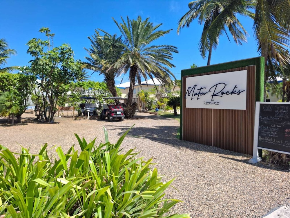 Mata Rocks By Barefoot by null