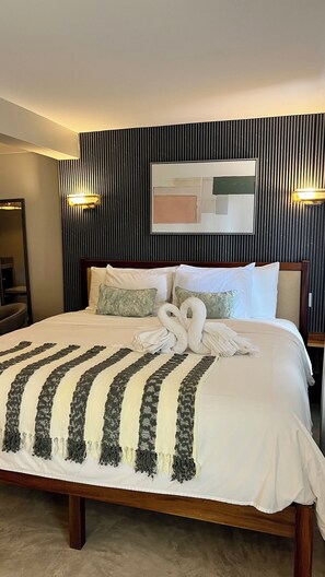 Ocean View Junior Suite Pool Deck: King