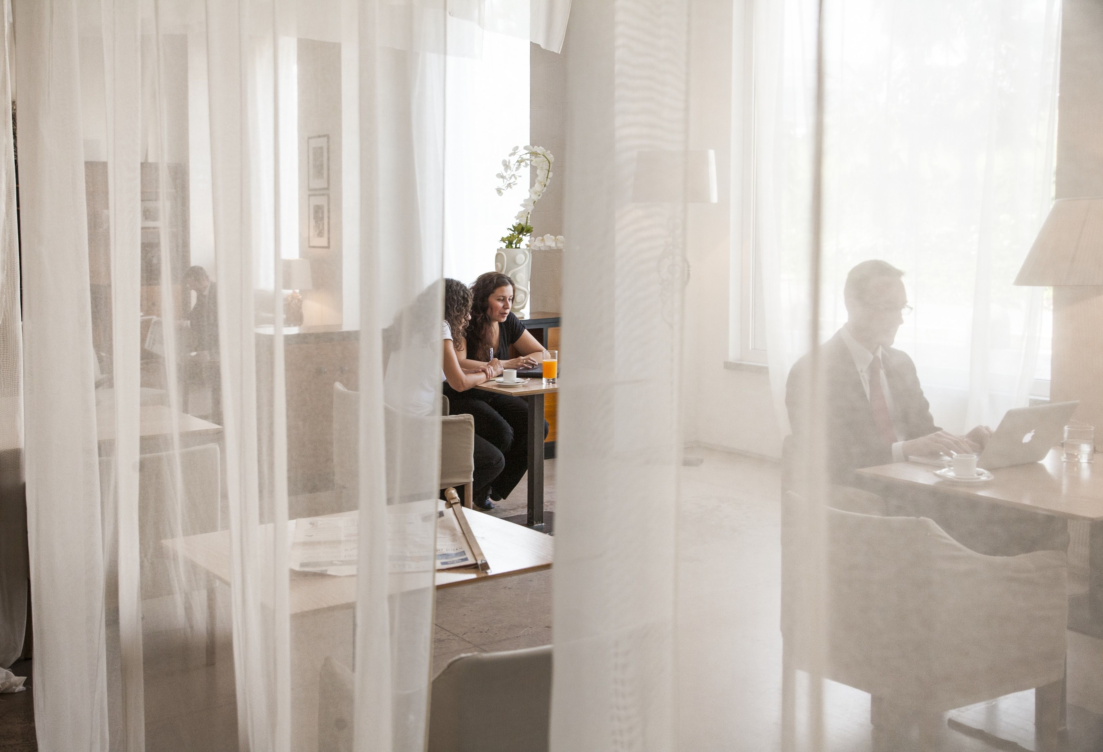 Komplett frokost hver dag (EUR 15.00 per person)