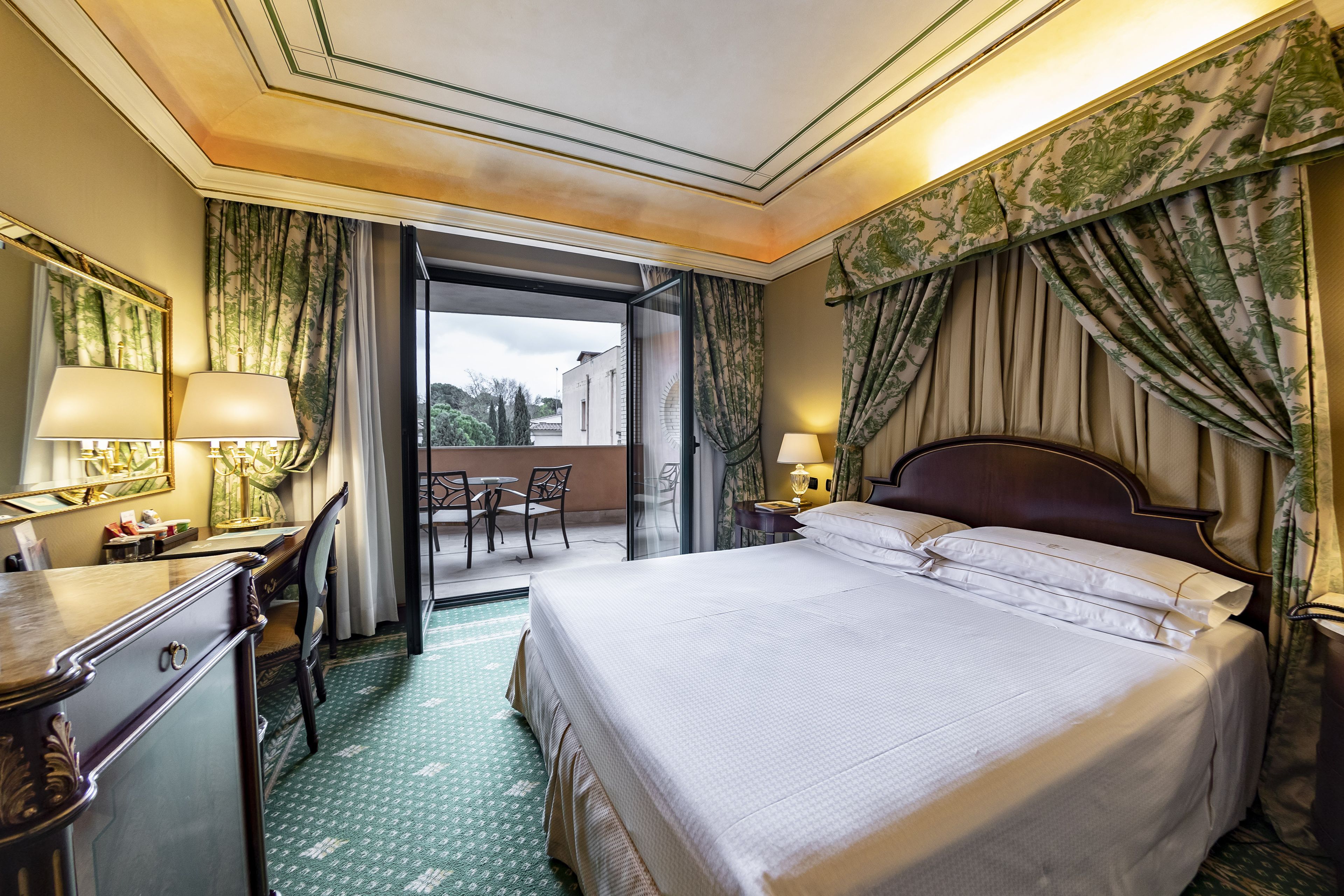 deluxe double room | premium bedding, down duvets, minibar, in-room safe