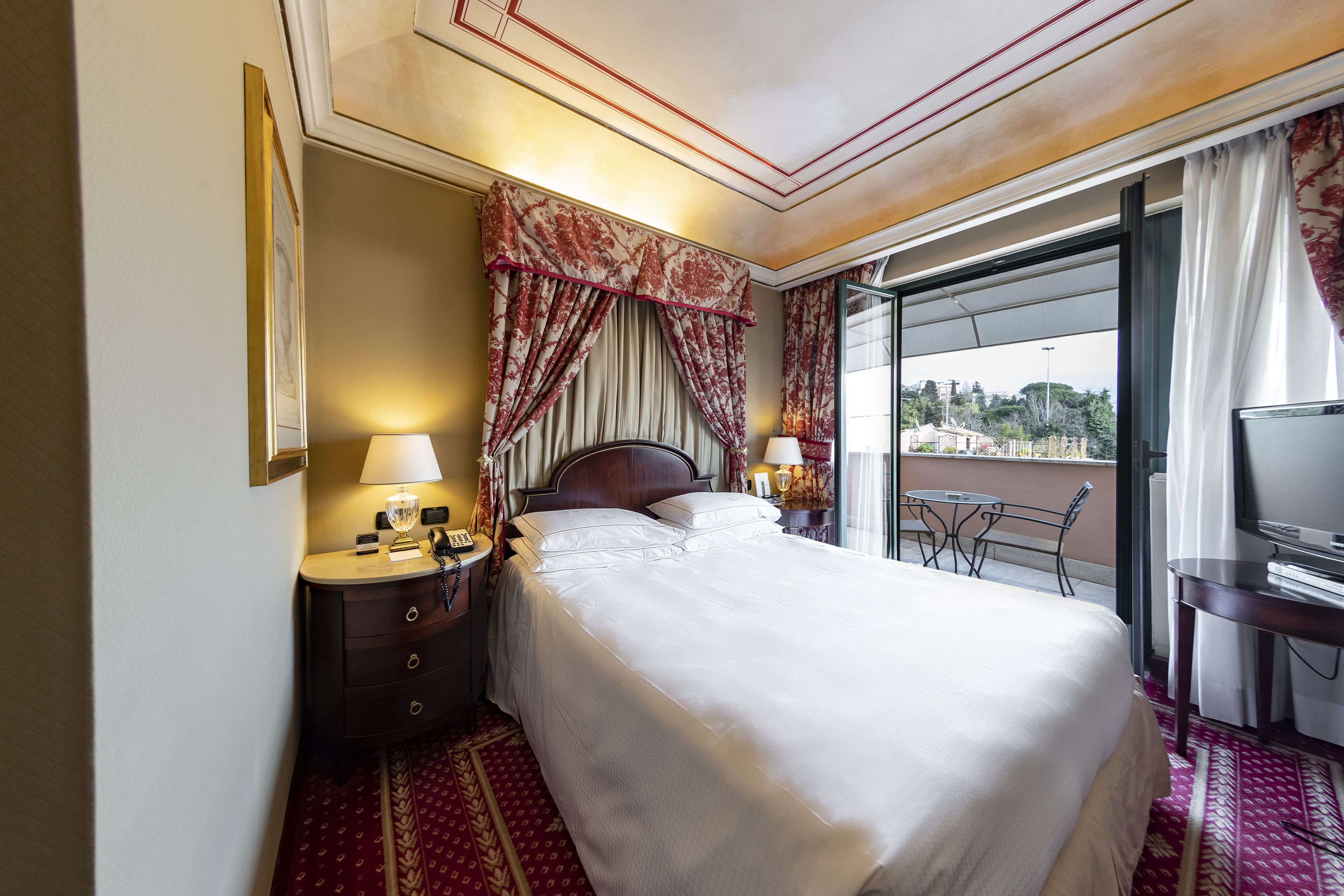junior suite | premium bedding, down duvets, minibar, in-room safe