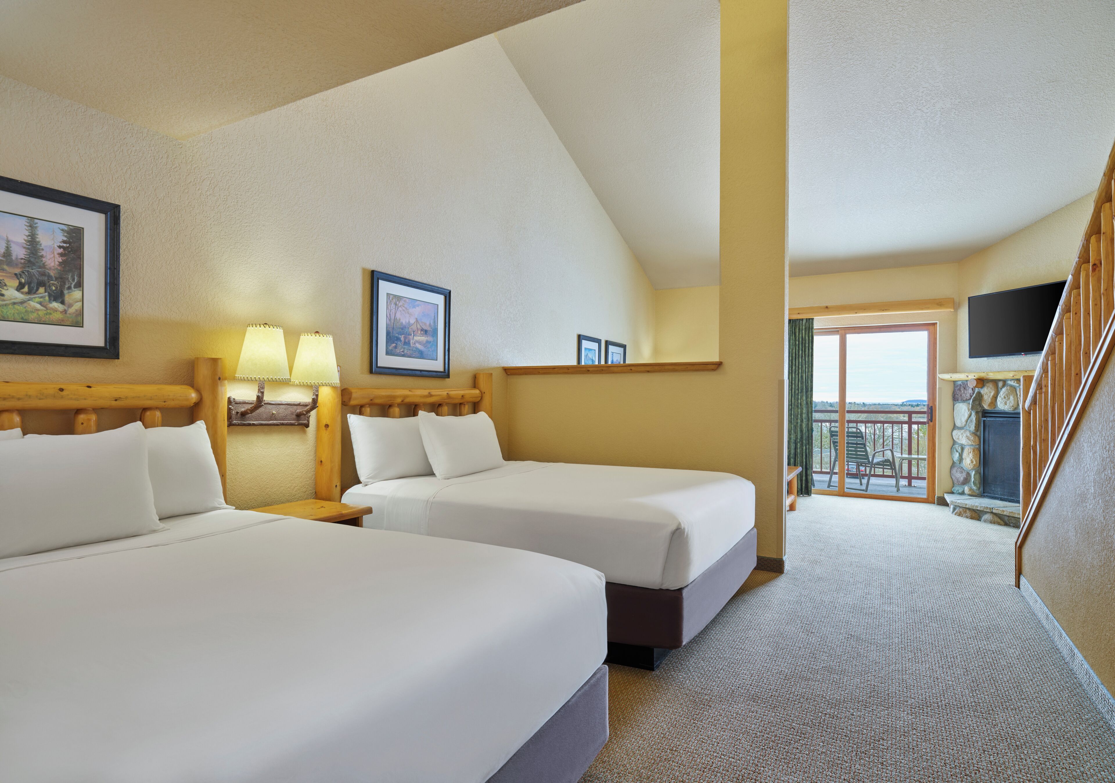 Loft, Fireplace (Loft Fireplace-Waterpark Included) | Iron/ironing board, free cribs/infant beds, free rollaway beds